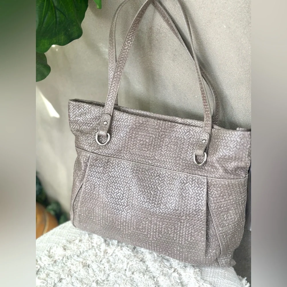 Gianni Chiarini Woven Chevron Leather Tote Bag with Zipper - Made in Italy - Picture 4 of 9